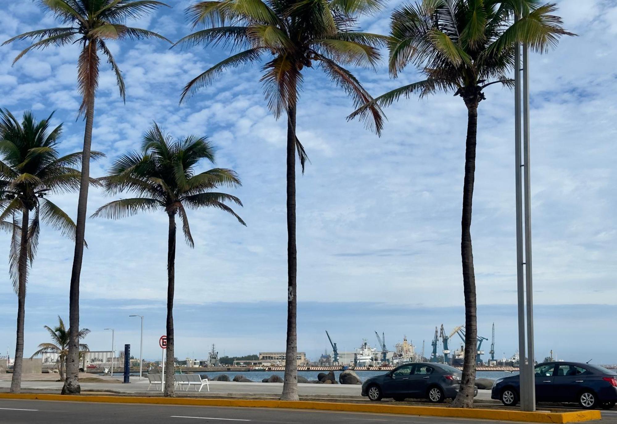Aparthotel Brisa Marina - Atras De Playa Regatas Y El Malecon, 6 Calles Del Acuario Veracruz